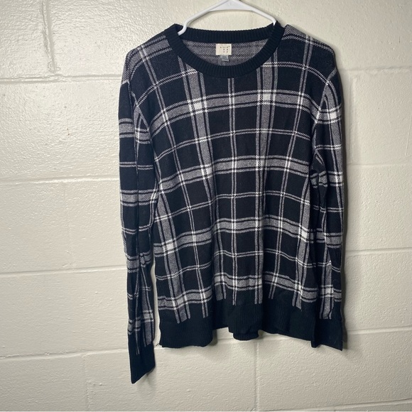 30. A New Day Plaid Crewneck Sweater - Picture 1 of 2